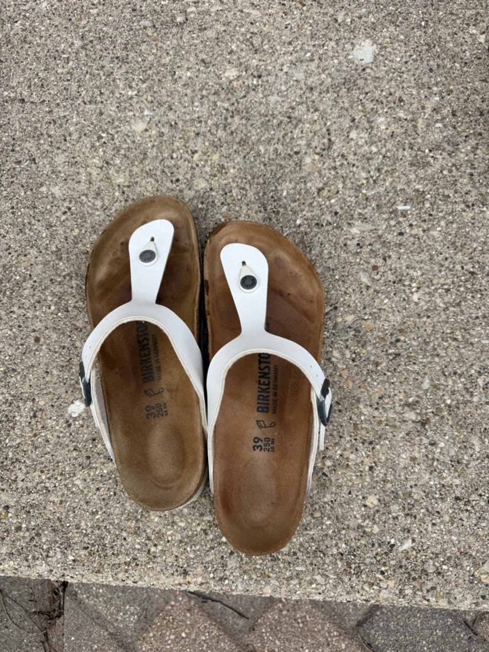 Birkenstock White Gizeh Thong Sandals size 39